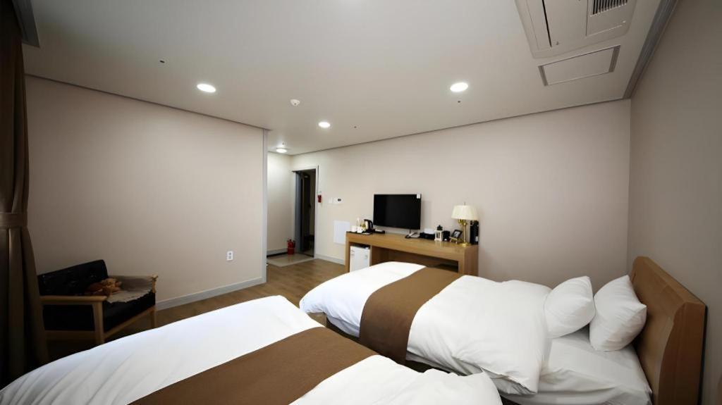 Hotel Aroha Jeju Szogüpho Kültér fotó