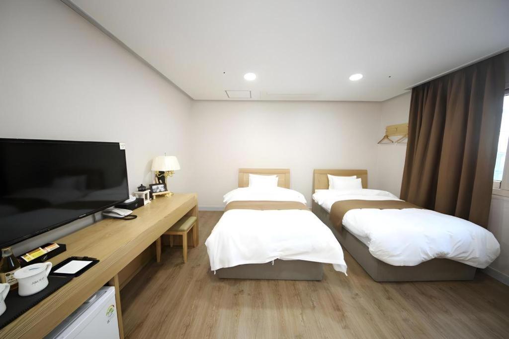 Hotel Aroha Jeju Szogüpho Kültér fotó