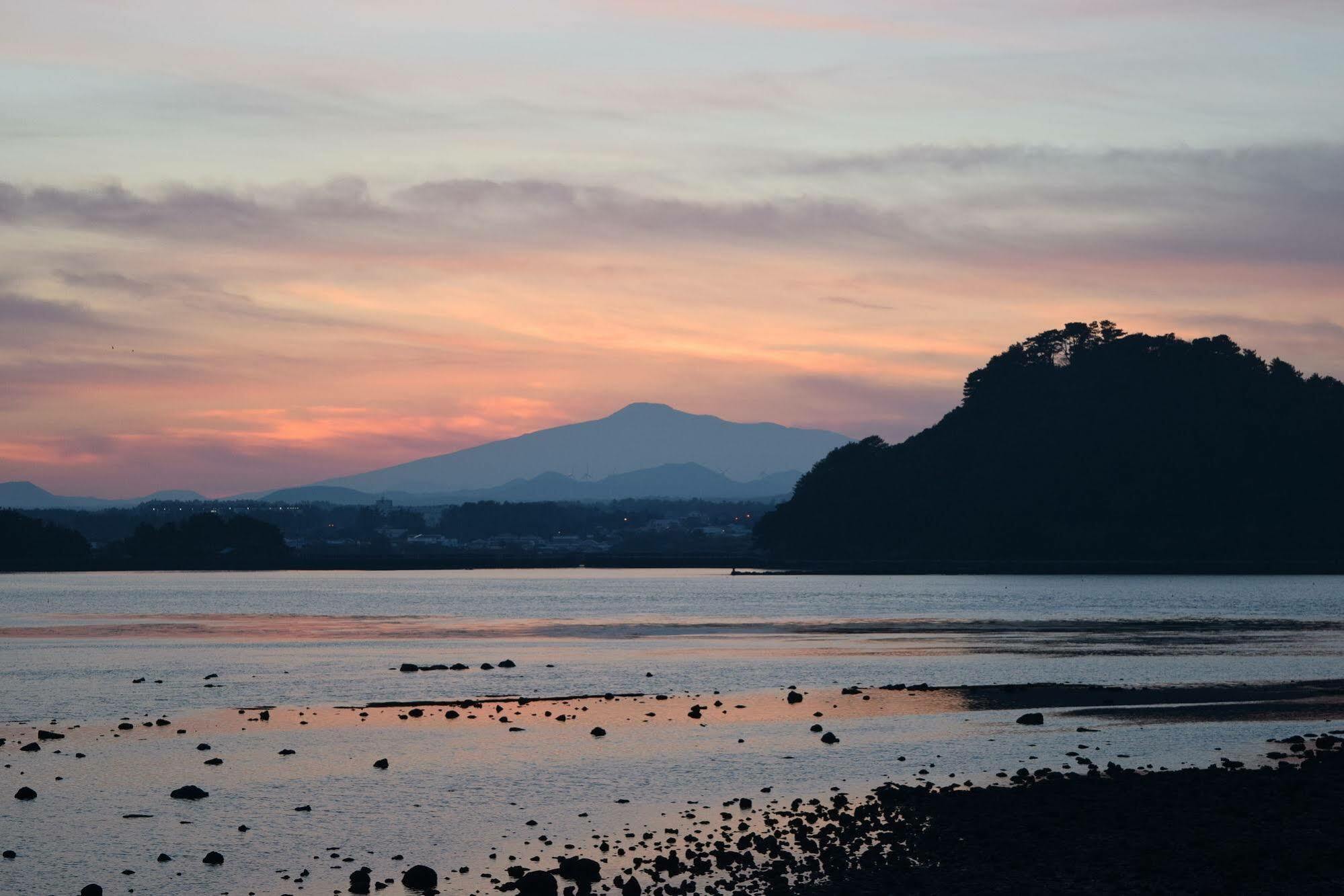 Hotel Aroha Jeju Szogüpho Kültér fotó